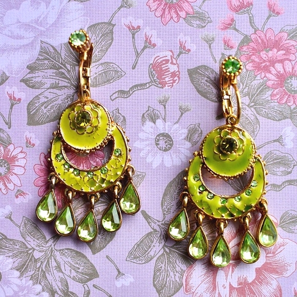 💞💗 Vintage Gold Plated Green Rhinestone & Enamel Drop-down Earrings - Picture 6 of 6